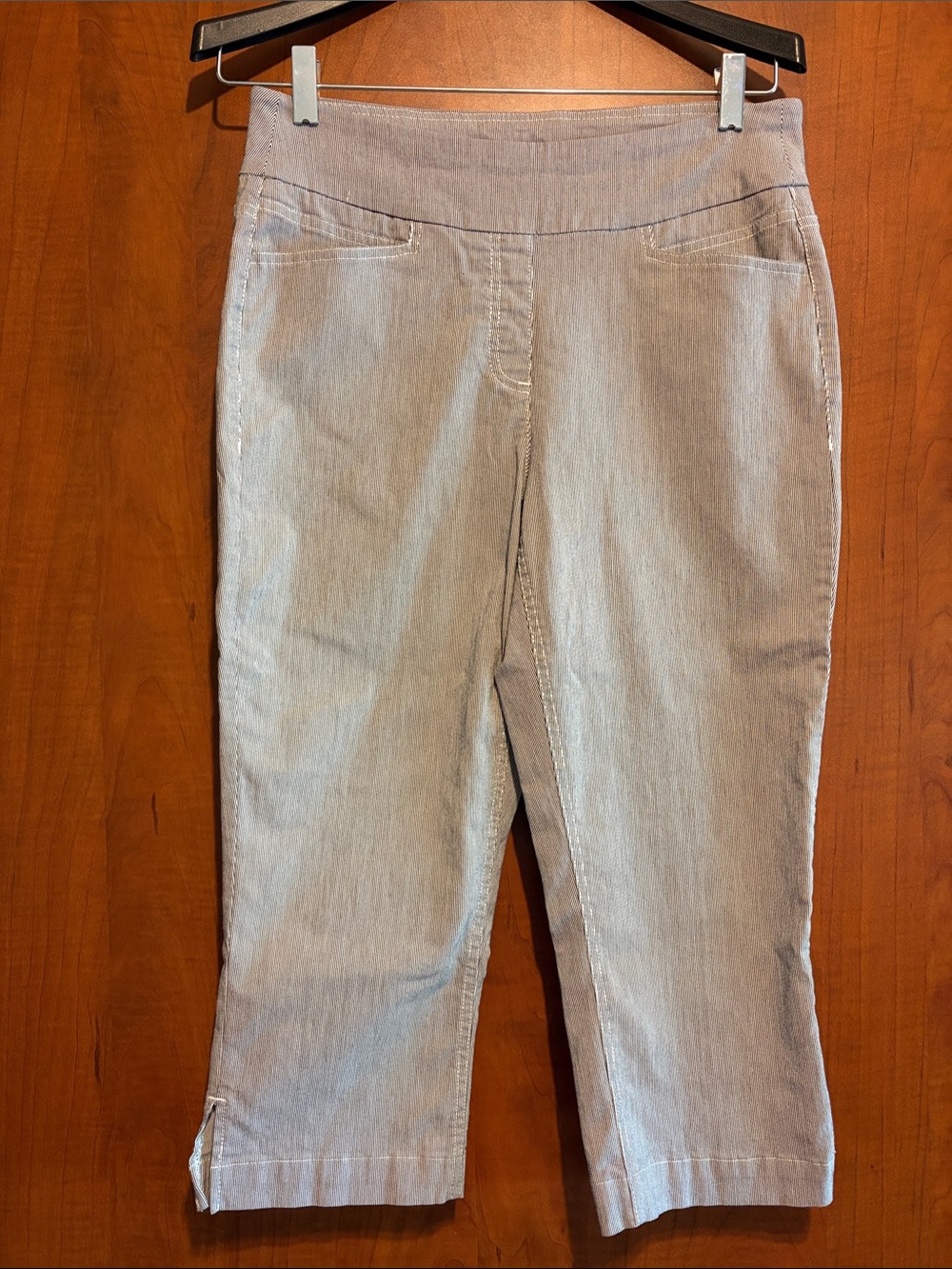 Women's Capri Pants